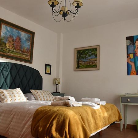 Pilgrim Rooms Os Agrinos Oia Exterior foto